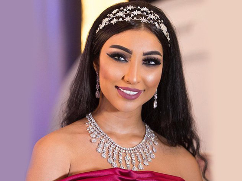 اضغط لمشاهدة الفيديو: دنيا بطمة بإطلالة مميزة في عرسٍ كويتي